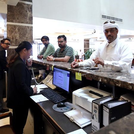 London Crown Hotel Dubaï Extérieur photo