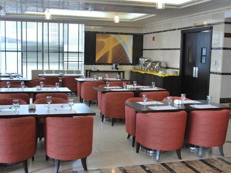 London Crown Hotel Dubaï Extérieur photo