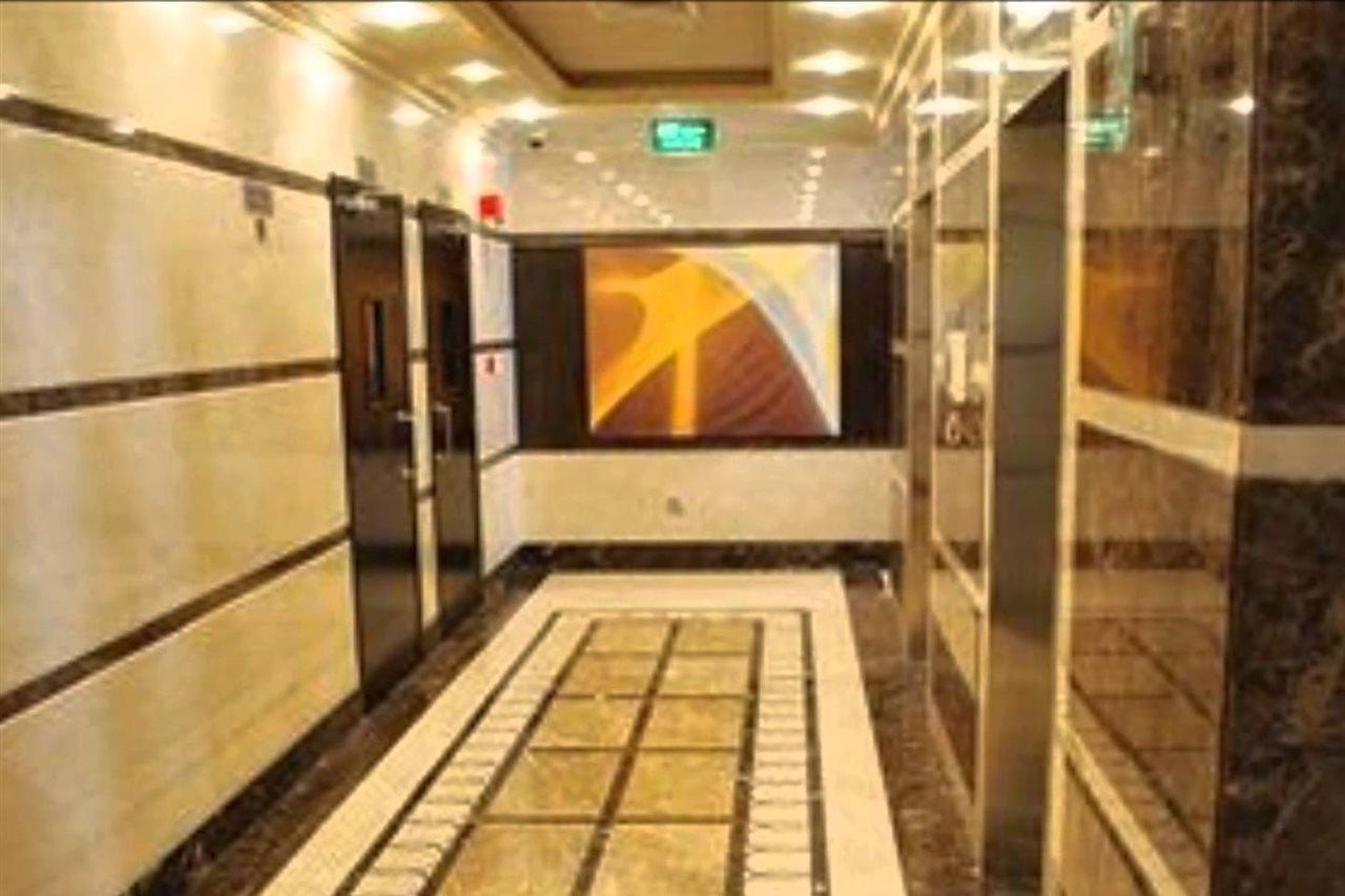 London Crown Hotel Dubaï Extérieur photo