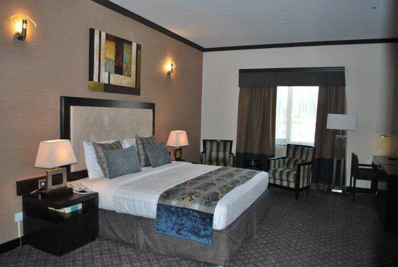 London Crown Hotel Dubaï Extérieur photo