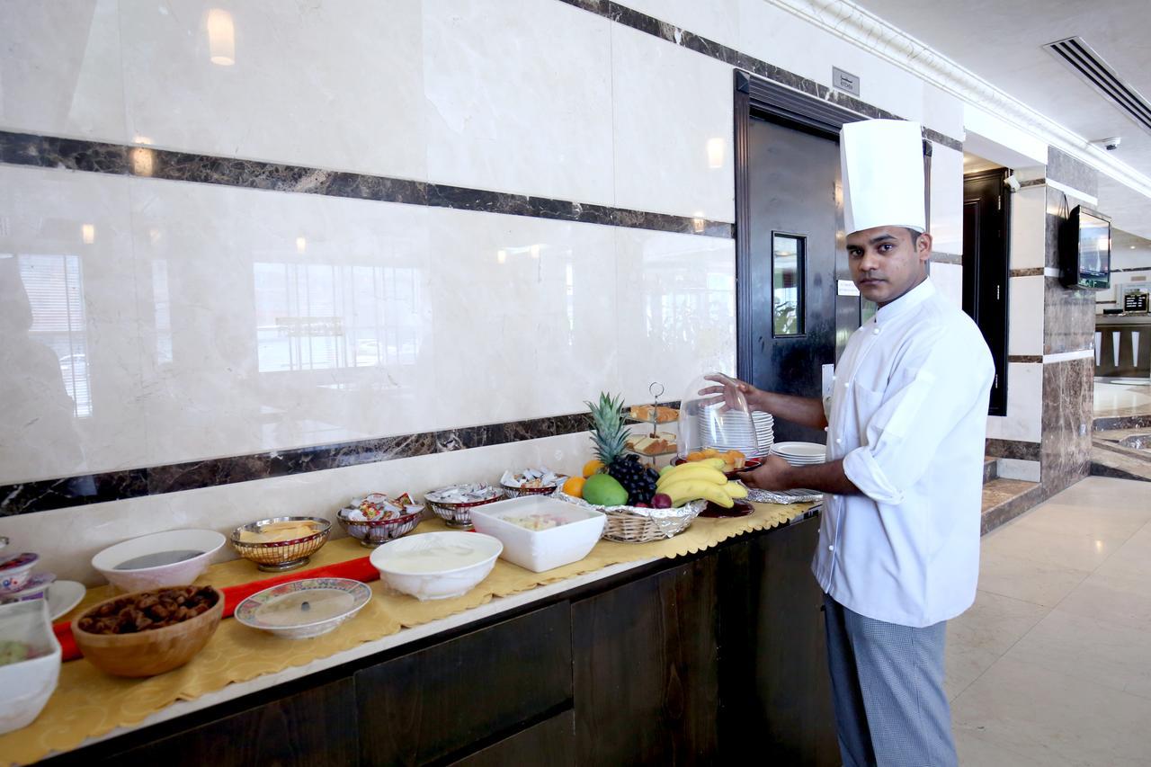 London Crown Hotel Dubaï Extérieur photo