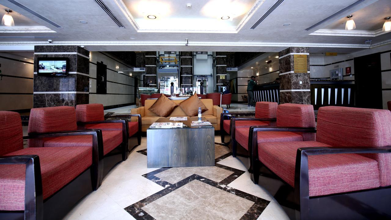 London Crown Hotel Dubaï Extérieur photo