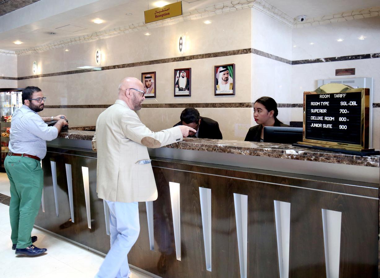 London Crown Hotel Dubaï Extérieur photo